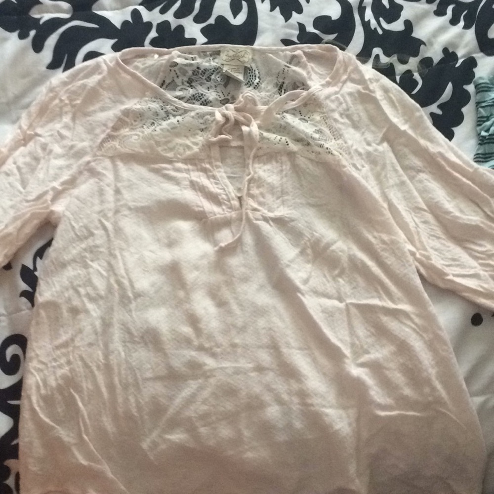 Light pink/creme blouse